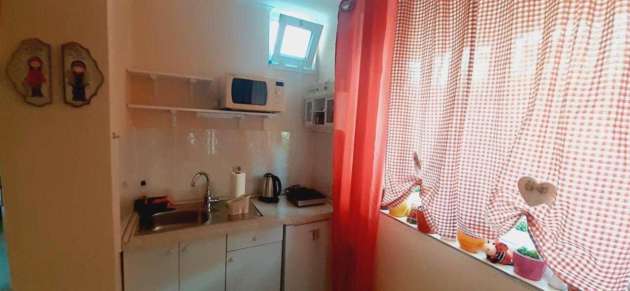 Studio Apartment Imagino Спліт Екстер'єр фото